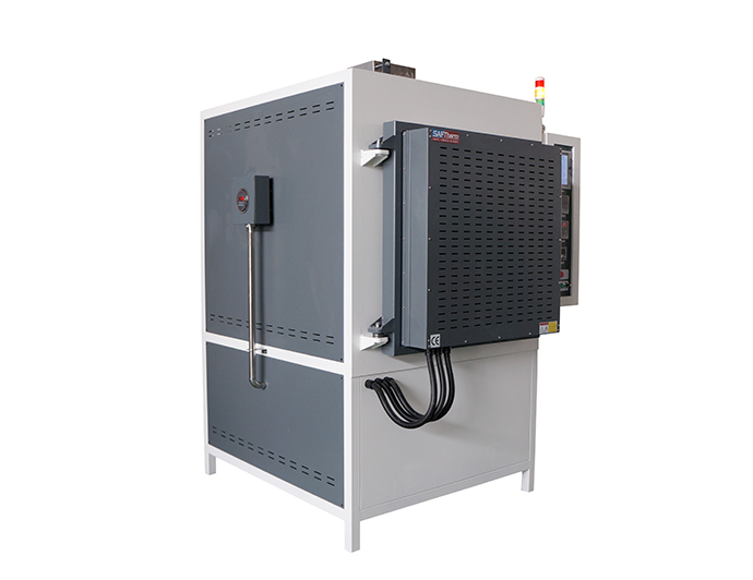 1700℃五面加熱箱式電阻爐